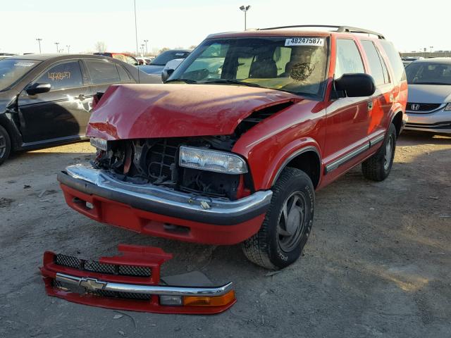 1GNDT13W9X2113269 - 1999 CHEVROLET BLAZER RED photo 2