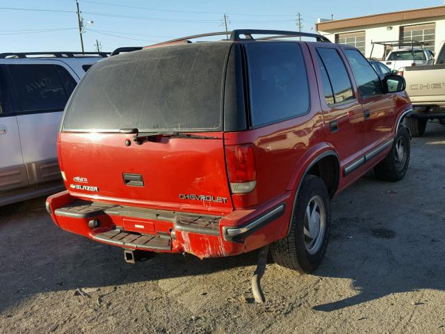 1GNDT13W9X2113269 - 1999 CHEVROLET BLAZER RED photo 4