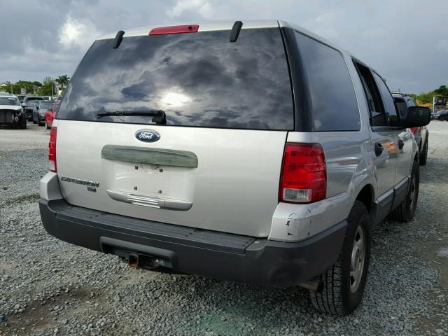 1FMPU15585LA58999 - 2005 FORD EXPEDITION SILVER photo 4