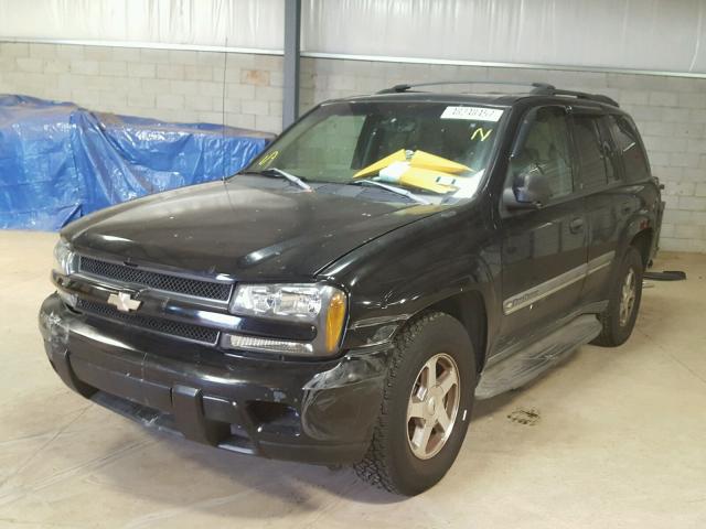 1GNDT13SX22512102 - 2002 CHEVROLET TRAILBLAZE BLACK photo 2