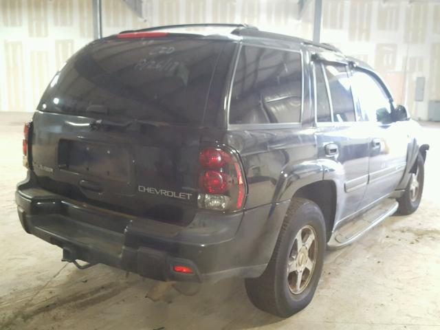 1GNDT13SX22512102 - 2002 CHEVROLET TRAILBLAZE BLACK photo 4