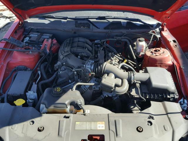 1ZVBP8AM8D5237037 - 2013 FORD MUSTANG RED photo 7