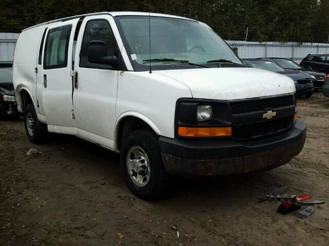 1GCGG25V571209880 - 2007 CHEVROLET EXPRESS G2 WHITE photo 1