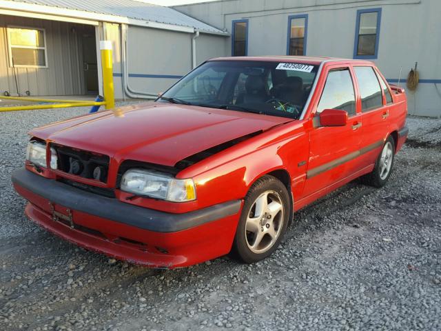 YV1LS5822V2368745 - 1997 VOLVO 850 R RED photo 2