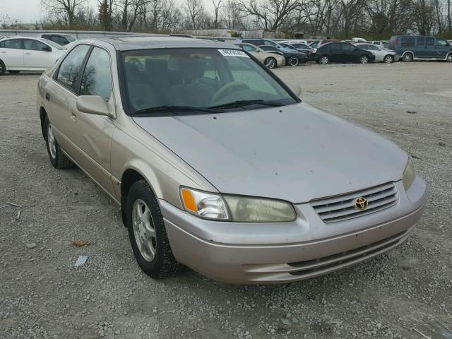 4T1BG22K4WU193555 - 1998 TOYOTA CAMRY CE BEIGE photo 1