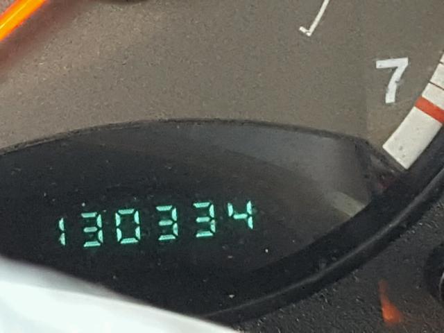 1J4GL38KX5W667136 - 2005 JEEP LIBERTY RE BLACK photo 8