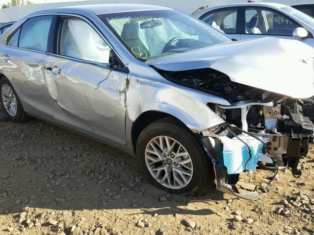 4T1BF1FK5HU308612 - 2017 TOYOTA CAMRY LE 灰色 照片 9