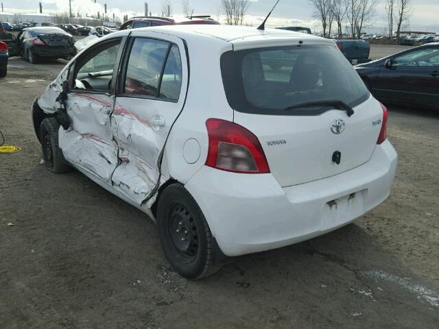 JTDKT923385166331 - 2008 TOYOTA YARIS WHITE photo 3