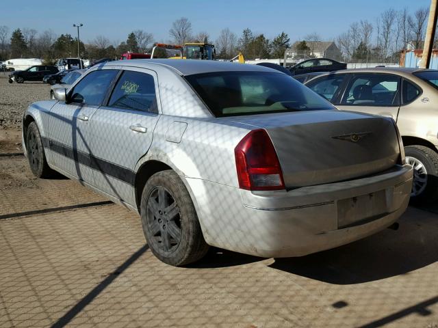 2C3AK53G25H638505 - 2005 CHRYSLER 300 TOURIN SILVER photo 3