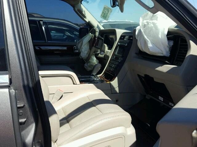 5LMJJ2J58BEJ00448 - 2011 LINCOLN NAVIGATOR 灰色 照片 5