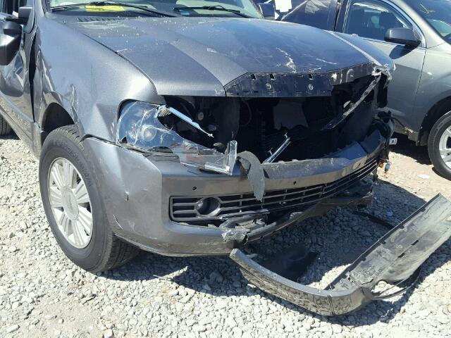 5LMJJ2J58BEJ00448 - 2011 LINCOLN NAVIGATOR 灰色 照片 9