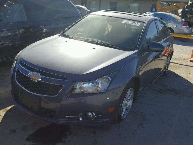 1G1PC5SB4D7246282 - 2013 CHEVROLET CRUZE LT GRAY photo 2