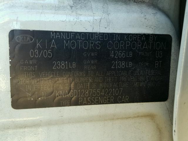 KNAGD128755422107 - 2005 KIA OPTIMA LX WHITE photo 10