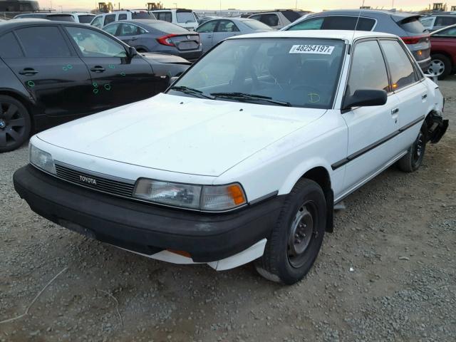 JT2SV21EXL3399558 - 1990 TOYOTA CAMRY DLX WHITE photo 2