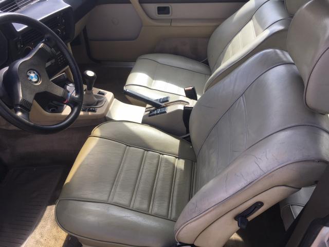 WBAEC7401F0605389 - 1985 BMW 635 CSI GOLD photo 5