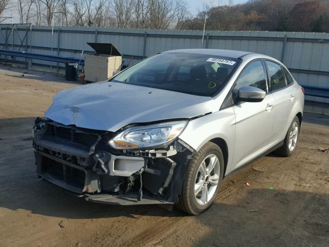 1FADP3F26DL218865 - 2013 FORD FOCUS SE SILVER photo 2