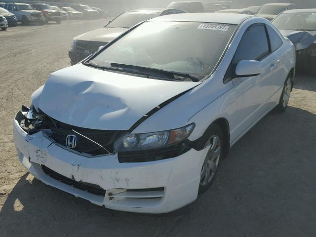 2HGFG12649H510830 - 2009 HONDA CIVIC LX WHITE photo 2