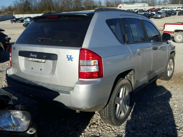 1J8FF47W47D429552 - 2007 JEEP COMPASS SILVER photo 4