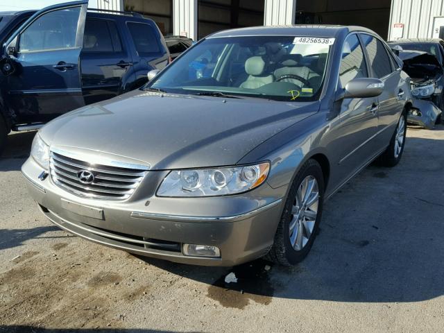 KMHFC46F09A358111 - 2009 HYUNDAI AZERA SE SILVER photo 2