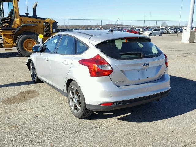 1FADP3K2XDL152455 - 2013 FORD FOCUS SE SILVER photo 3