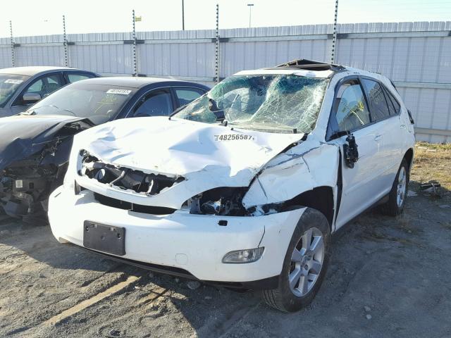 JTJHA31U940049901 - 2004 LEXUS RX 330 WHITE photo 2