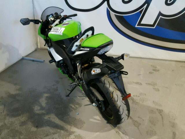 JKAZXCE119A022502 - 2009 KAWASAKI ZX1000 E GREEN photo 3