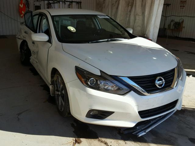 1N4AL3AP8HC145148 - 2017 NISSAN ALTIMA 2.5 WHITE photo 1