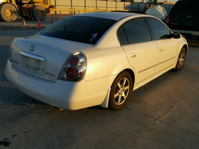 1N4AL11D45C121001 - 2005 NISSAN ALTIMA S WHITE photo 4