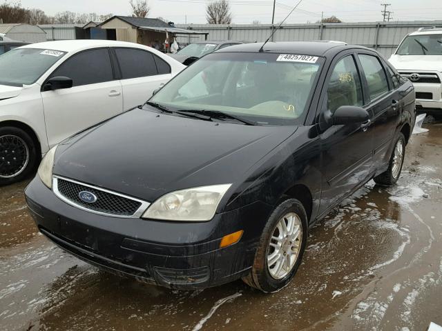 1FAFP34N27W193326 - 2007 FORD FOCUS ZX4 BLACK photo 2