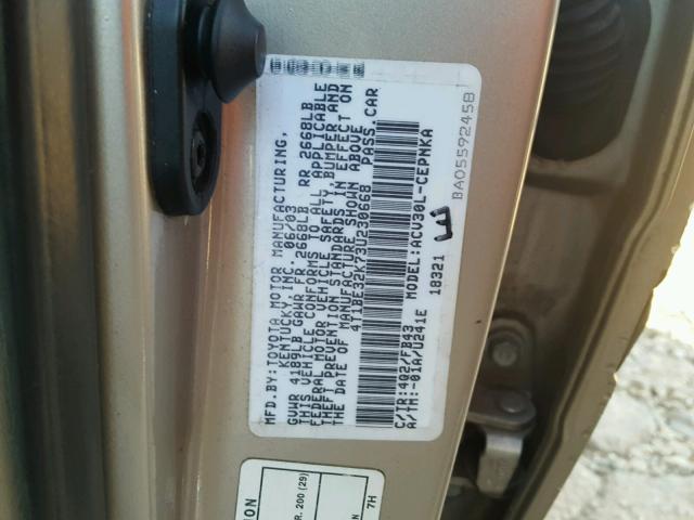 4T1BE32K73U230668 - 2003 TOYOTA CAMRY LE თაფლისფერი ფოტო 10