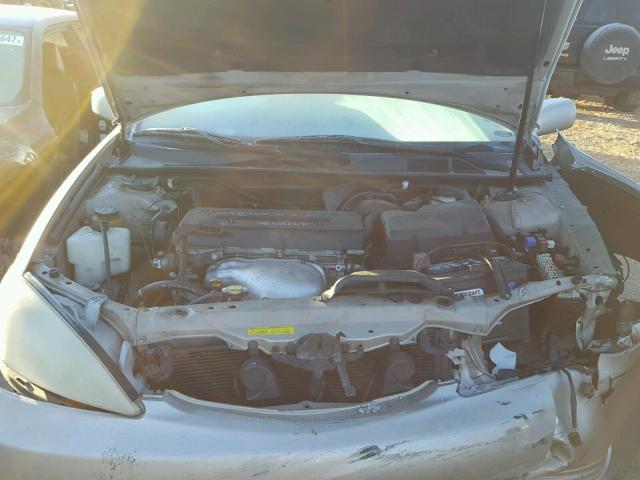 4T1BE32K73U230668 - 2003 TOYOTA CAMRY LE თაფლისფერი ფოტო 7