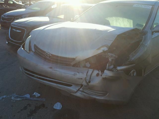 4T1BE32K73U230668 - 2003 TOYOTA CAMRY LE თაფლისფერი ფოტო 9