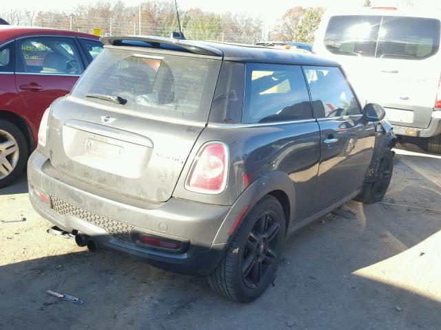 WMWSV3C57DT391040 - 2013 MINI COOPER S GRAY photo 4