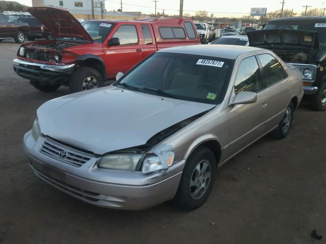 4T1BG22KXVU179433 - 1997 TOYOTA CAMRY CE BEIGE photo 2