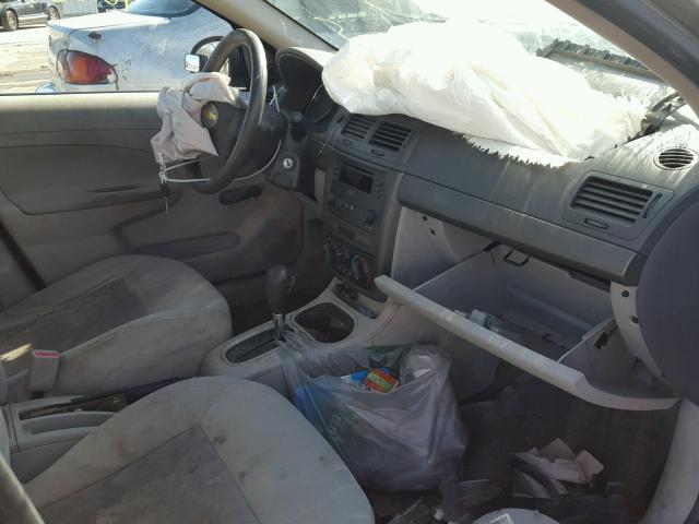 1G1AK52F657517923 - 2005 CHEVROLET COBALT SILVER photo 5