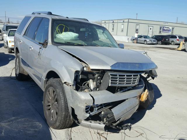 5LMFU28537LJ06423 - 2007 LINCOLN NAVIGATOR SILVER photo 9