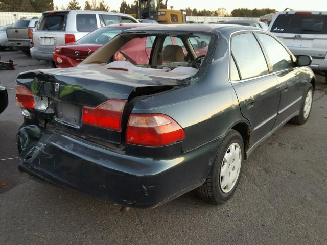 1HGCG564XXA092207 - 1999 HONDA ACCORD LX GREEN photo 4