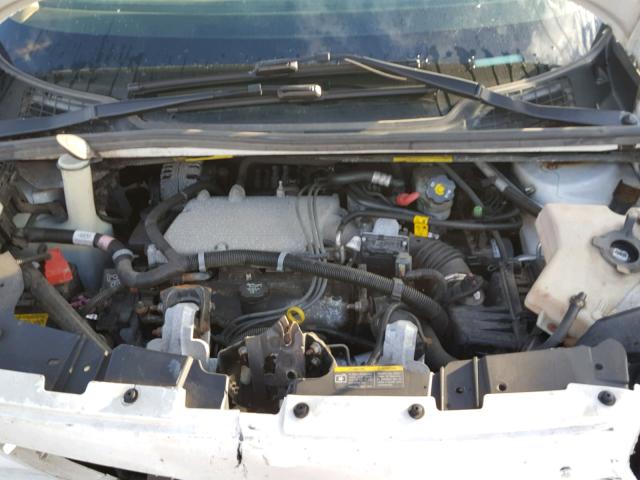 1GMDV33LX5D268222 - 2005 PONTIAC MONTANA SV WHITE photo 7