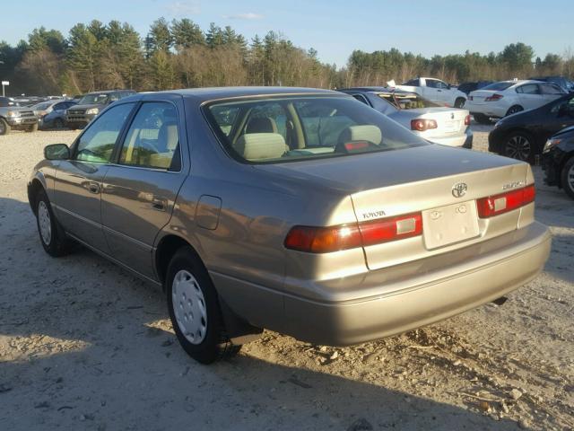 4T1BG22K1WU361216 - 1998 TOYOTA CAMRY CE TAN photo 3