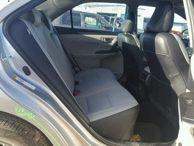 4T1BF1FK4GU218561 - 2016 TOYOTA CAMRY LE 银色 照片 6