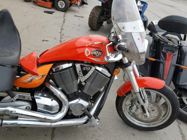 5VPHB26D963002549 - 2006 VICTORY MOTORCYCLES HAMMER Qırmızı foto 5