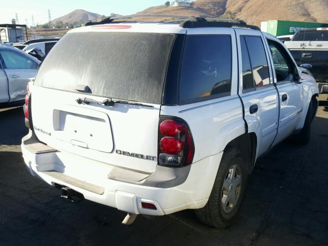 1GNDT13S322218265 - 2002 CHEVROLET TRAILBLAZE WHITE photo 4