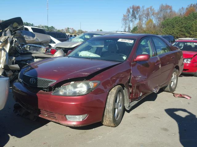4T1BE32K95U080565 - 2005 TOYOTA CAMRY LE 红色 照片 2