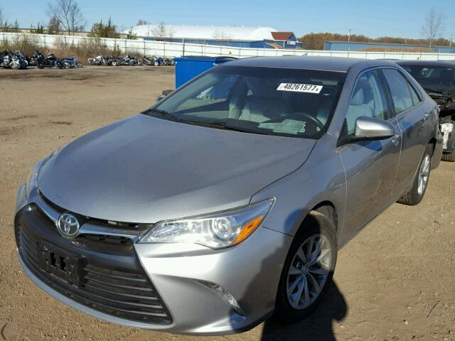 4T4BF1FK8GR547592 - 2016 TOYOTA CAMRY LE SILVER photo 2