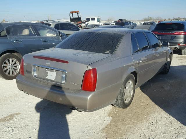 1G6KD54Y53U286728 - 2003 CADILLAC DEVILLE TAN photo 4