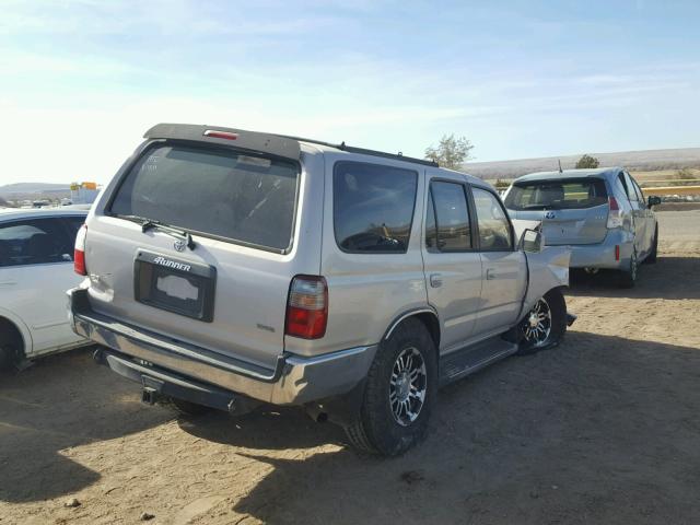 JT3HN86R7V0109916 - 1997 TOYOTA 4RUNNER SR SILVER photo 4