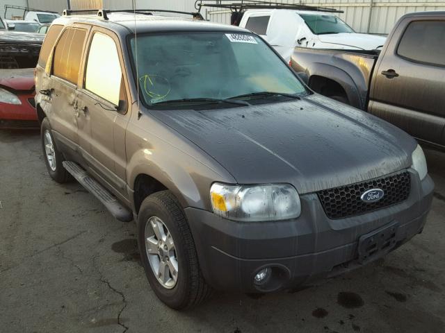 1FMYU93145KA01336 - 2005 FORD ESCAPE XLT CHARCOAL photo 1