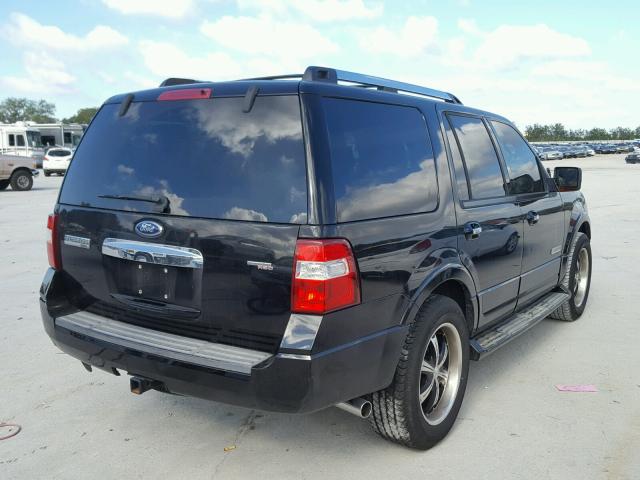 1FMFU19537LA96018 - 2007 FORD EXPEDITION BLACK photo 4