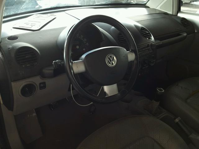 3VWDD21C9YM417620 - 2000 VOLKSWAGEN NEW BEETLE ვერცხლისფერი ფოტო 9