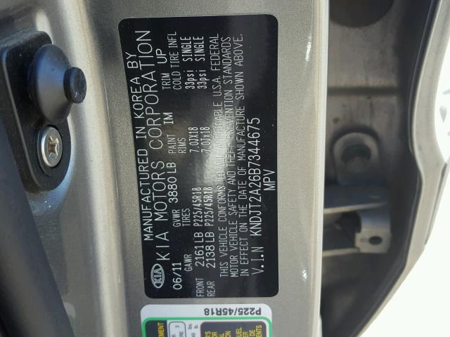 KNDJT2A26B7344675 - 2011 KIA SOUL SILVER photo 10